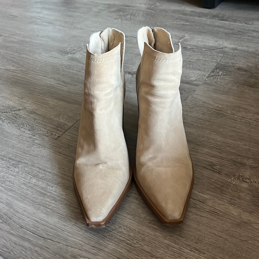 Western Tan Suede Boots